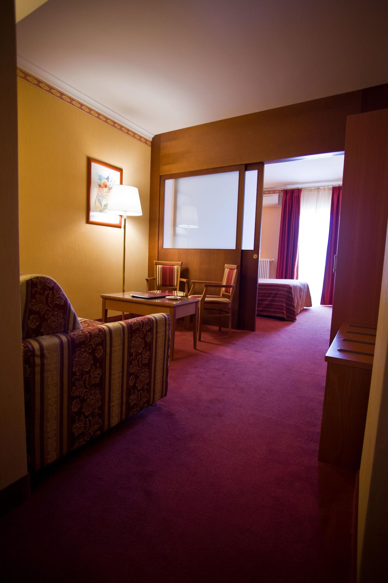 Palace Hotel San Michele Monte SantʼAngelo Екстериор снимка