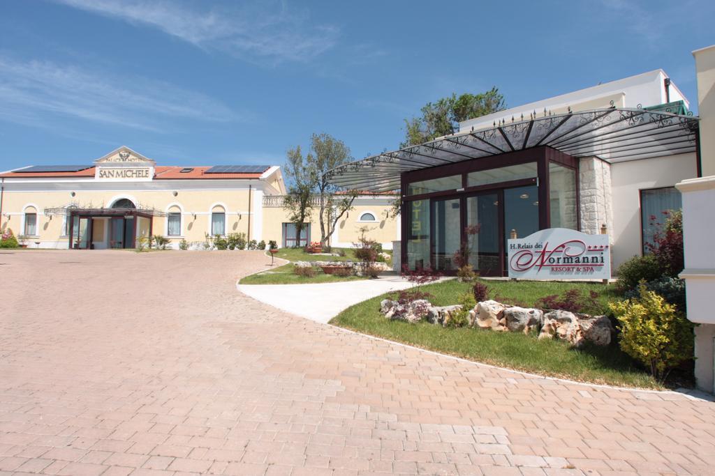 Palace Hotel San Michele Monte SantʼAngelo Екстериор снимка