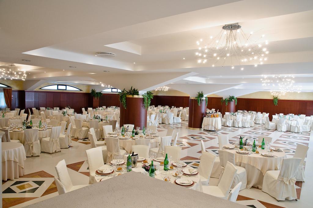 Palace Hotel San Michele Monte SantʼAngelo Екстериор снимка