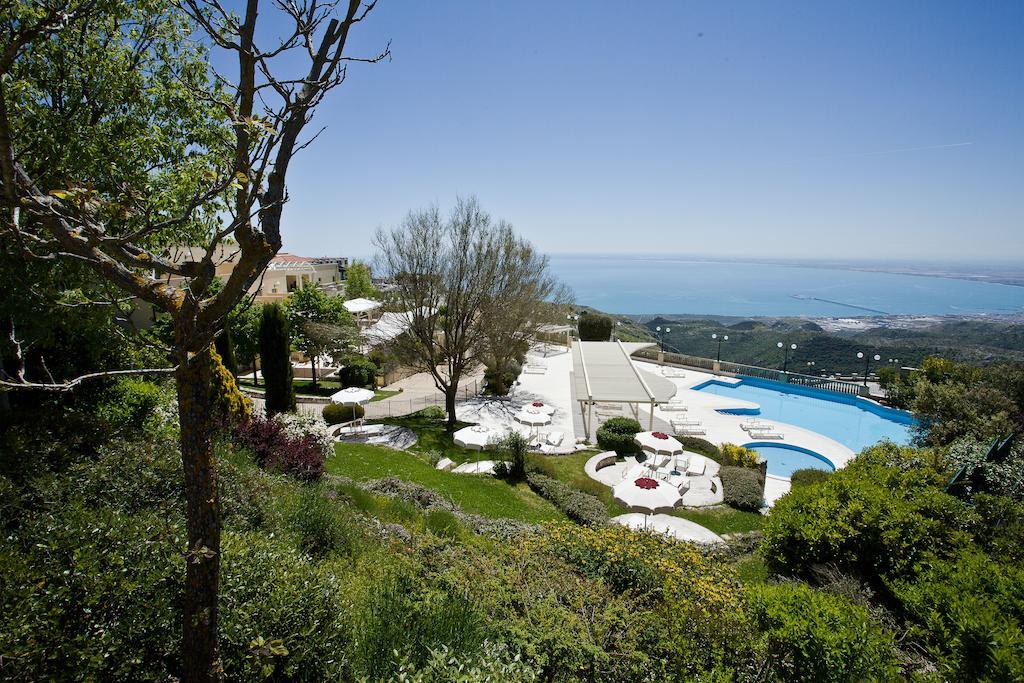 Palace Hotel San Michele Monte SantʼAngelo Екстериор снимка